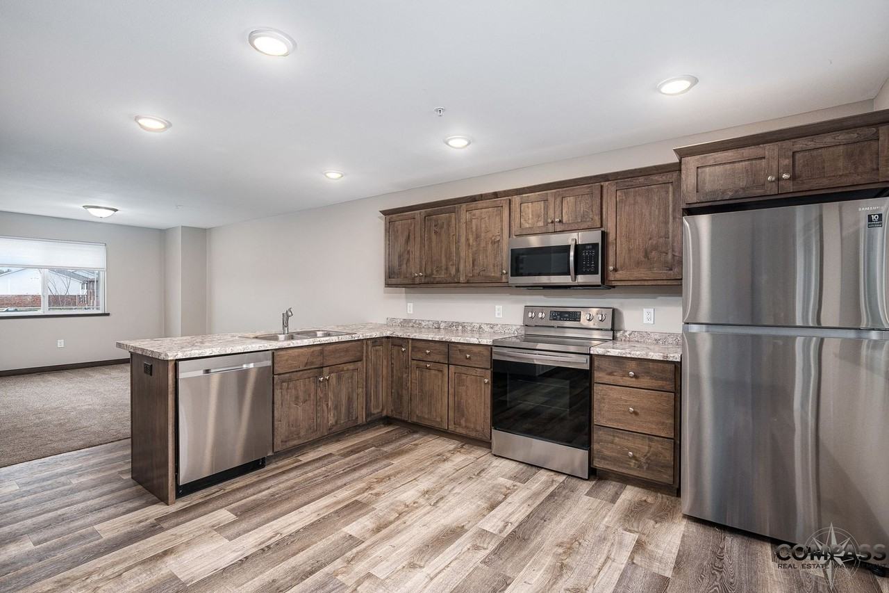 3015 Eldorado Blvd - Photo 2 of 20