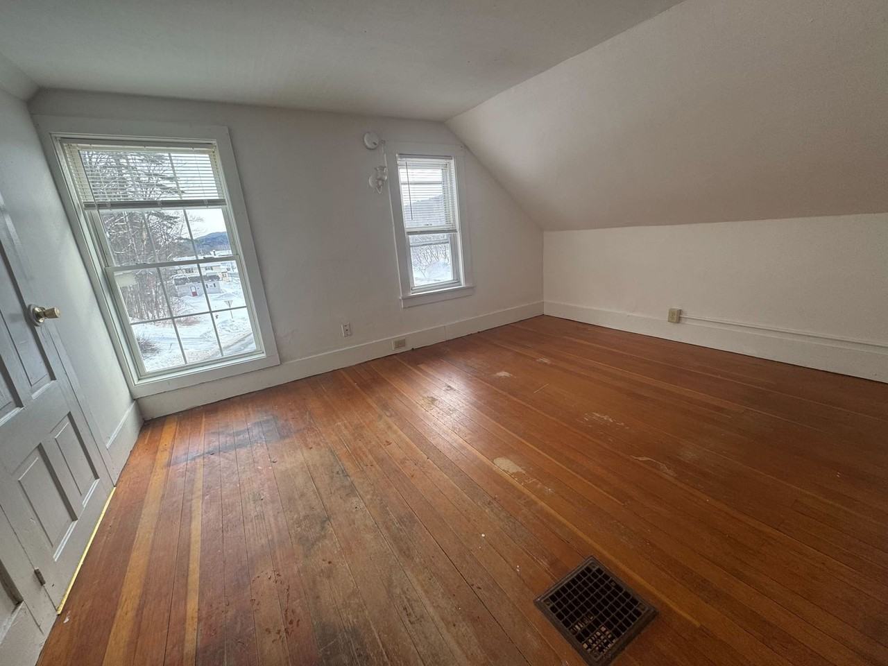 6 Reservoir Rd - Photo 3 of 17