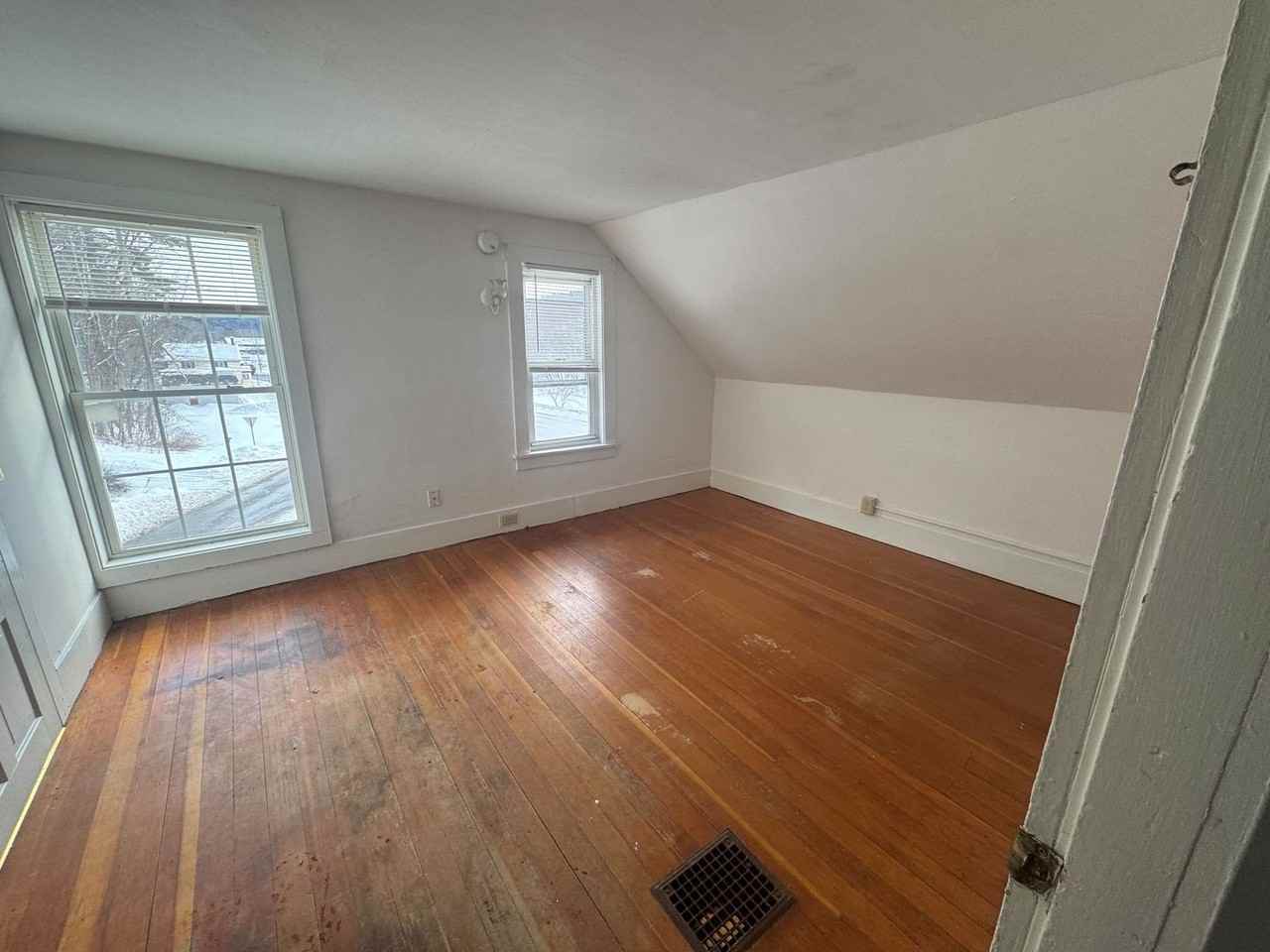 6 Reservoir Rd - Photo 4 of 17