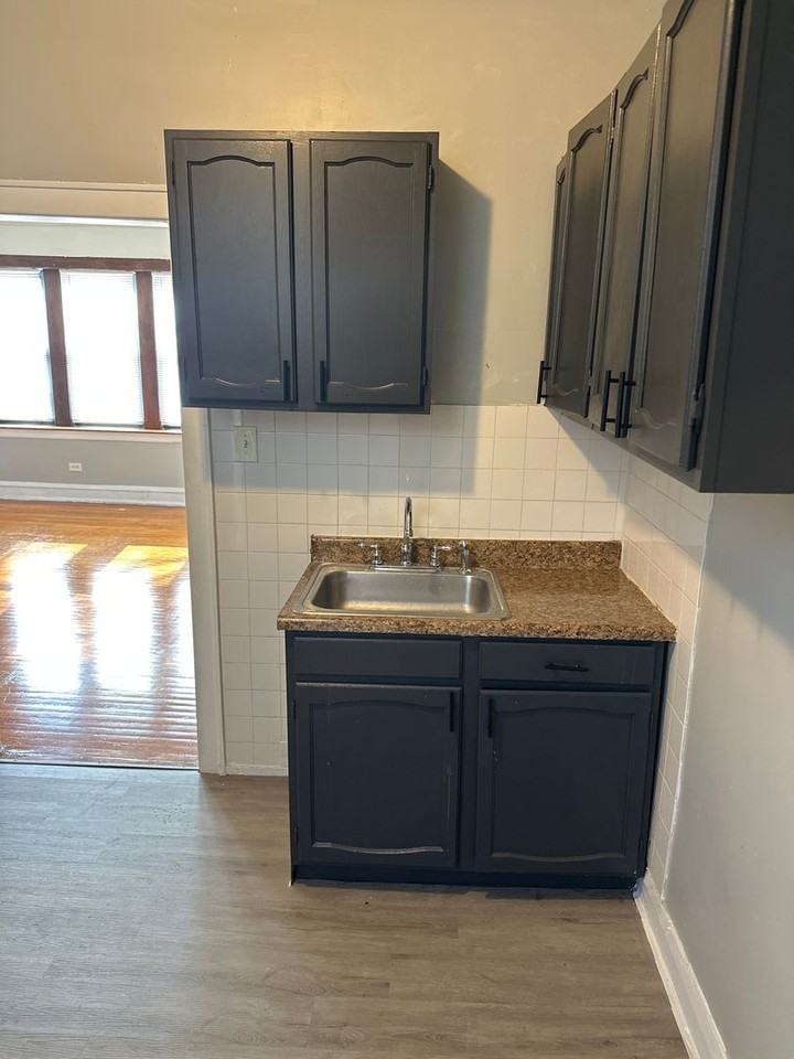 7953-59 S Saint Lawrence Ave - Photo 5 of 6