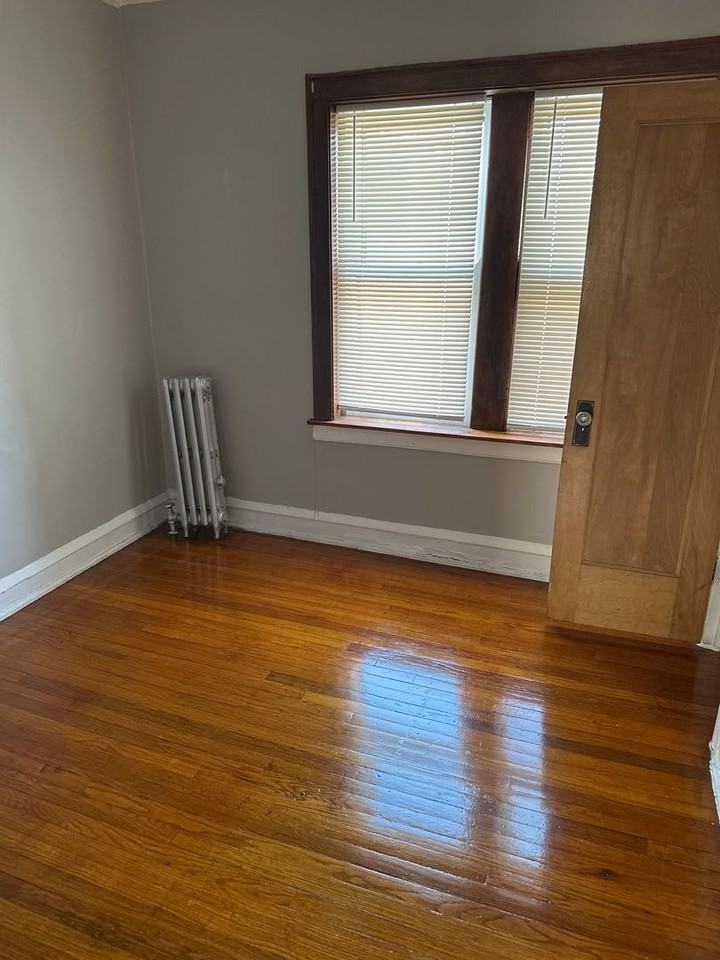 7953-59 S Saint Lawrence Ave - Photo 6 of 6