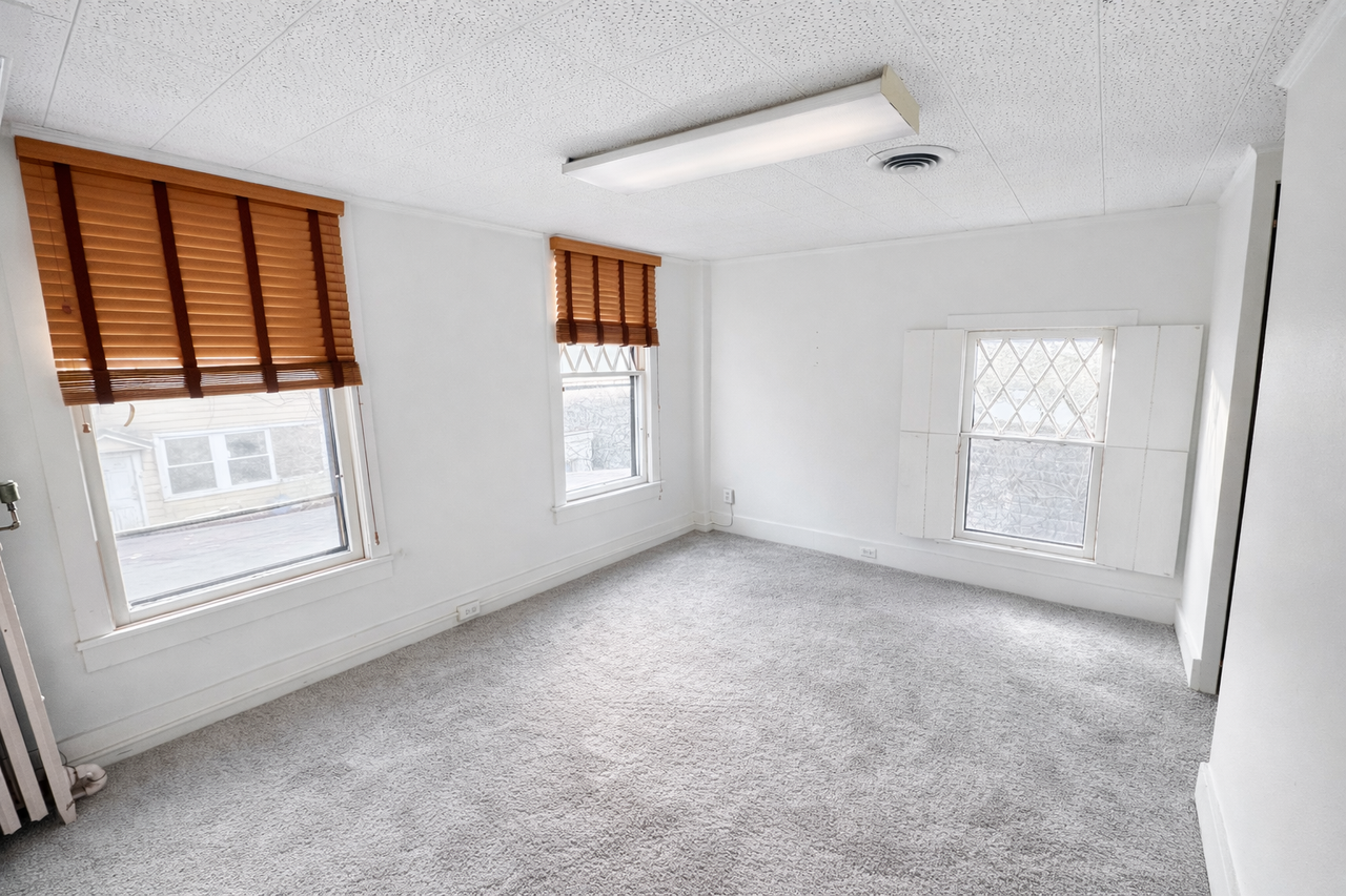 409 W State St #2 - Photo 6 of 11