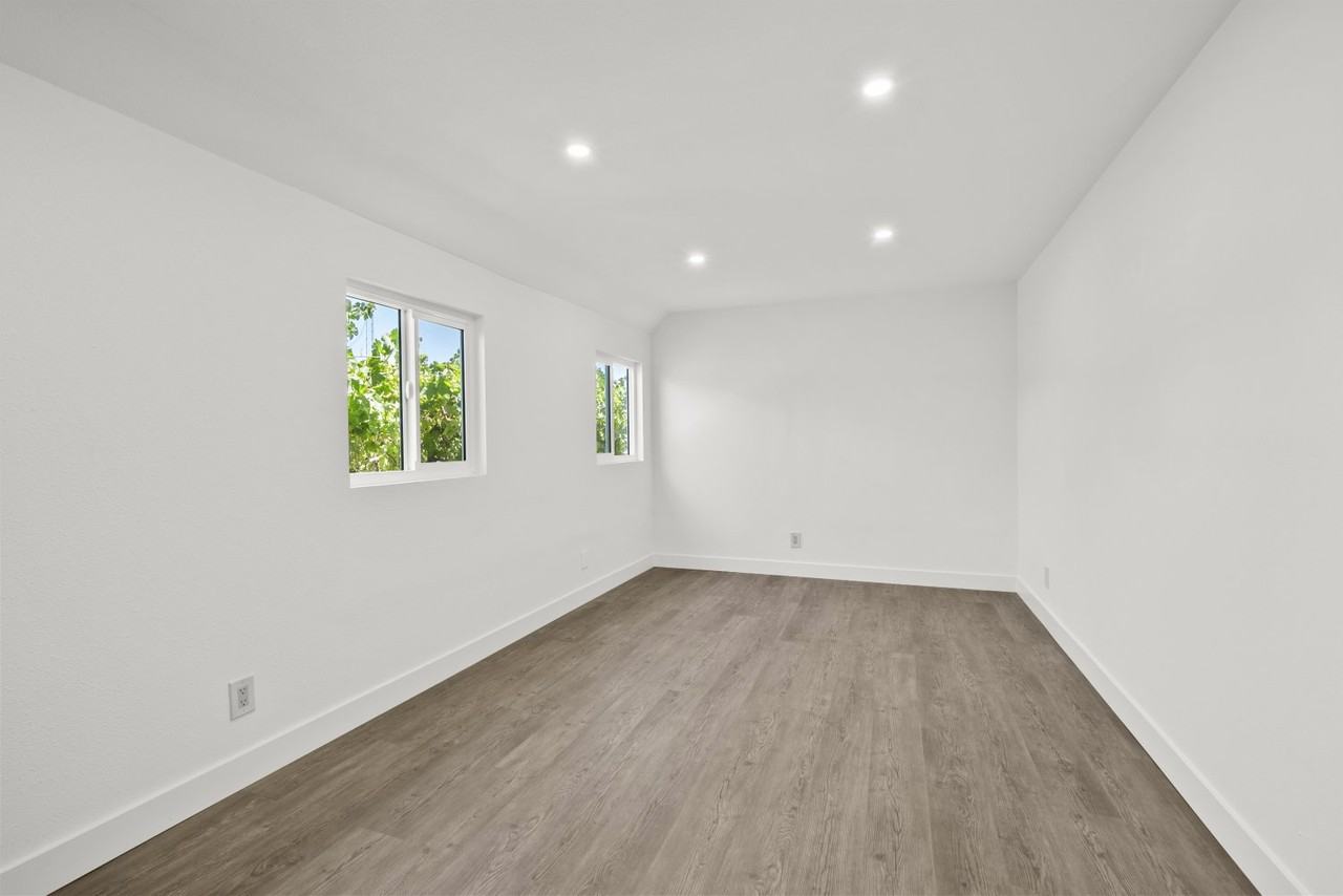 35114 82nd St E #1 - Photo 7 of 11