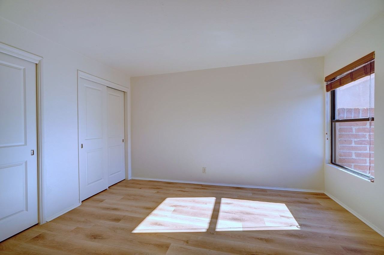 Riverside Suites - Photo 5 of 46