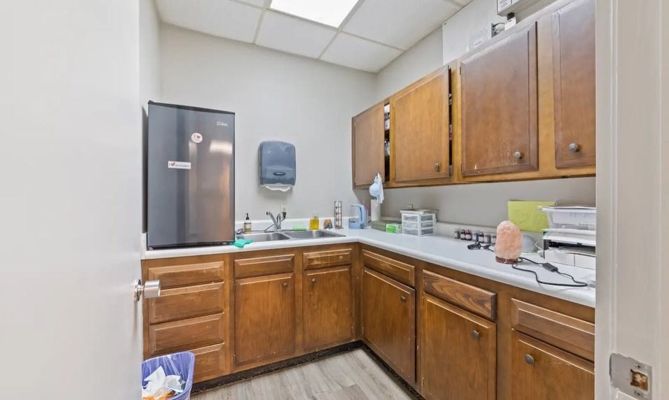 1105 S College Rd #D - Photo 5 of 22