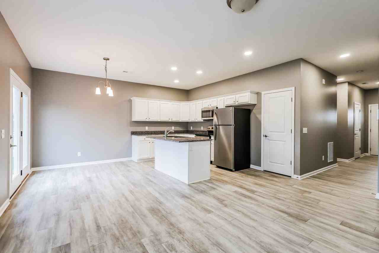 Keeneland Duplexes - Photo 2 of 27