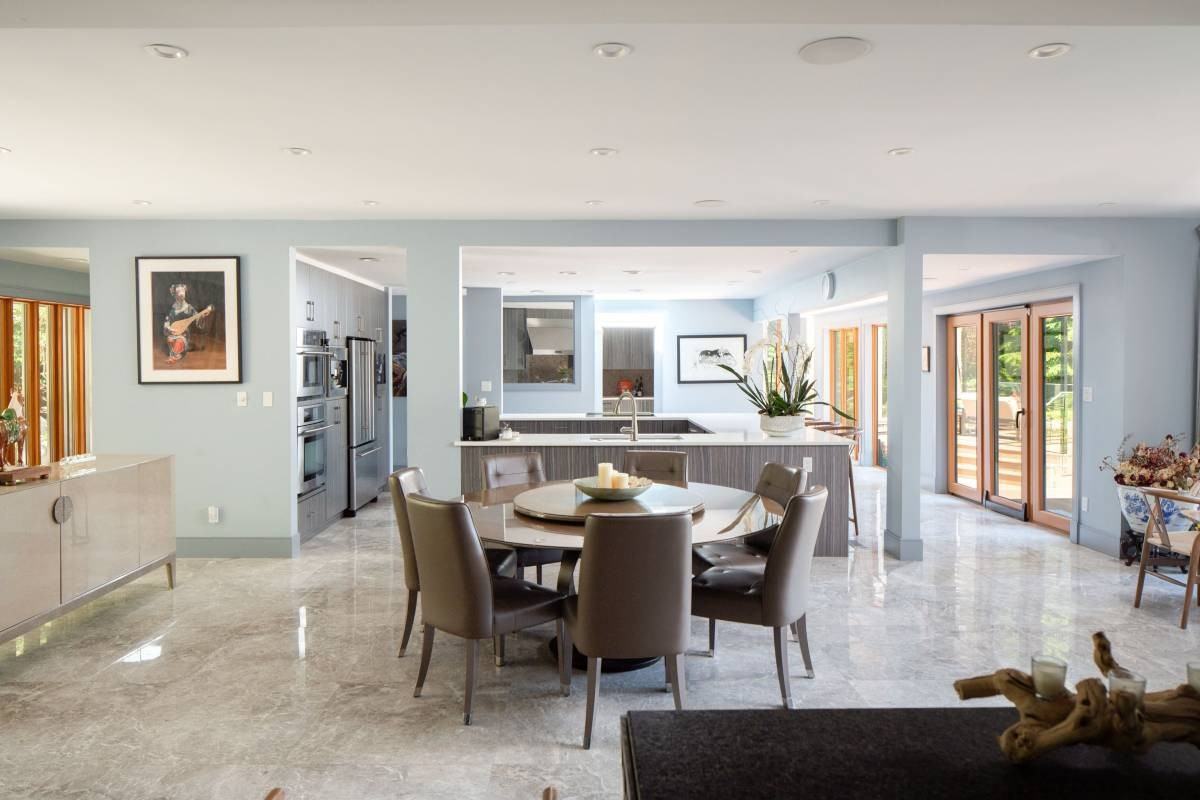 342 Southborough Drive - Photo 3 of 18