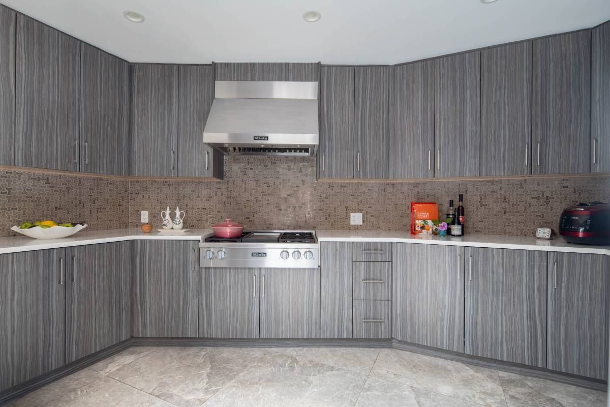 342 Southborough Drive - Photo 6 of 18