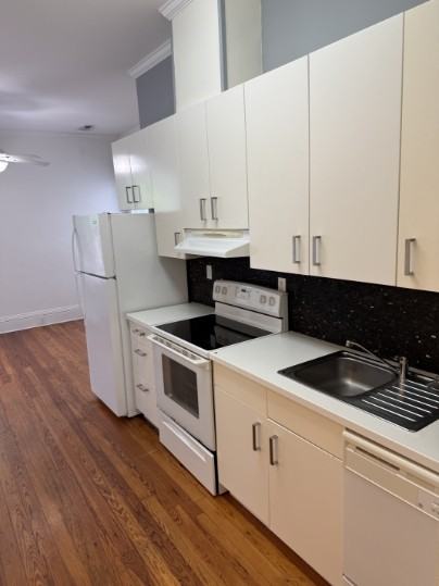 912 Oak St #1 - Photo 2 of 5