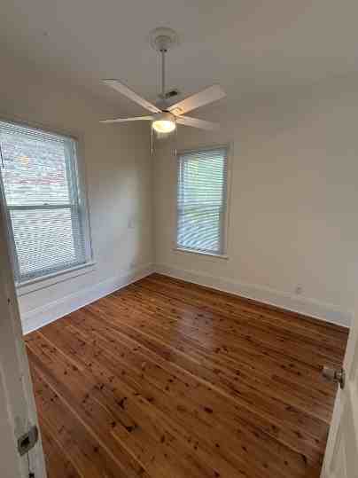 912 Oak St #1 - Photo 3 of 5