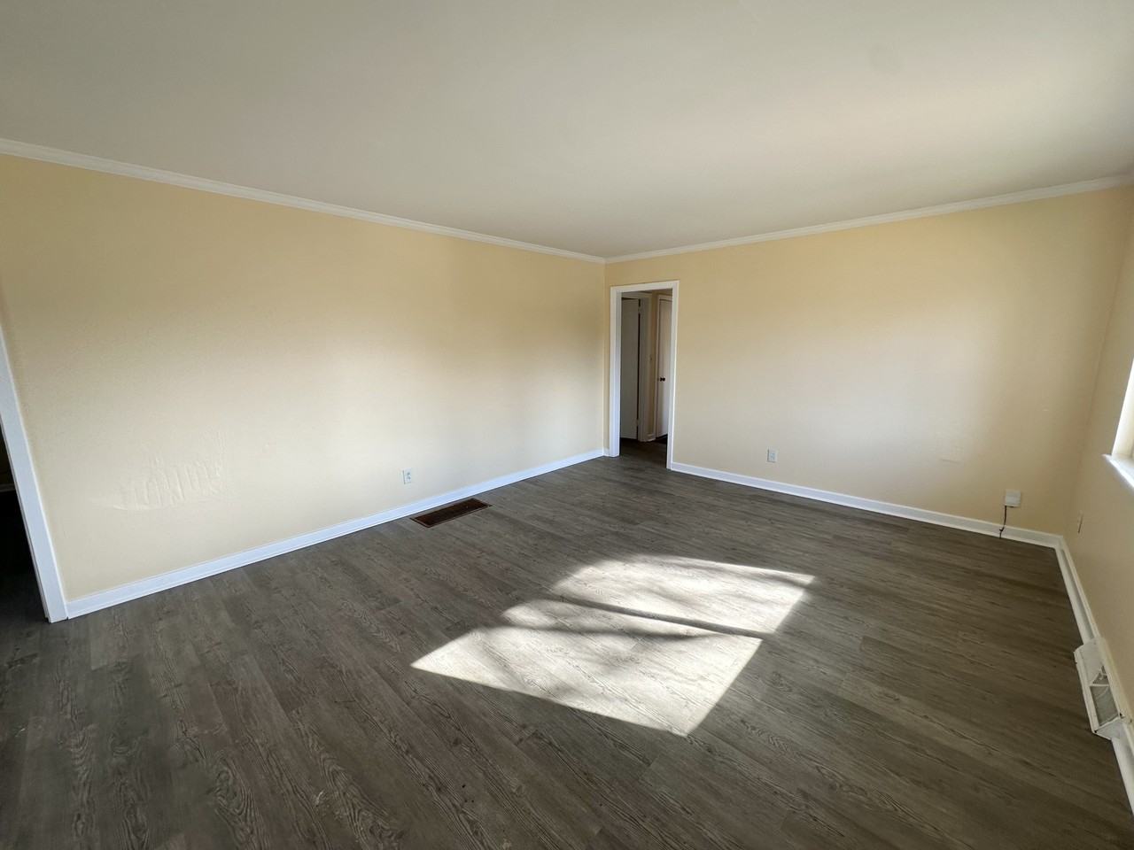 308 13th Ave Nw #1 - Photo 3 of 9