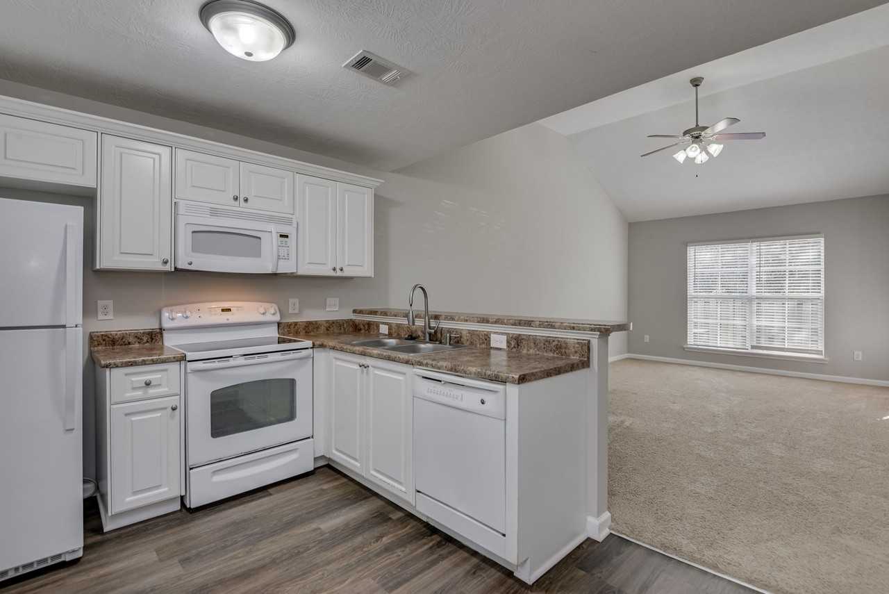 Grovetown Crossing - Photo 7 of 32