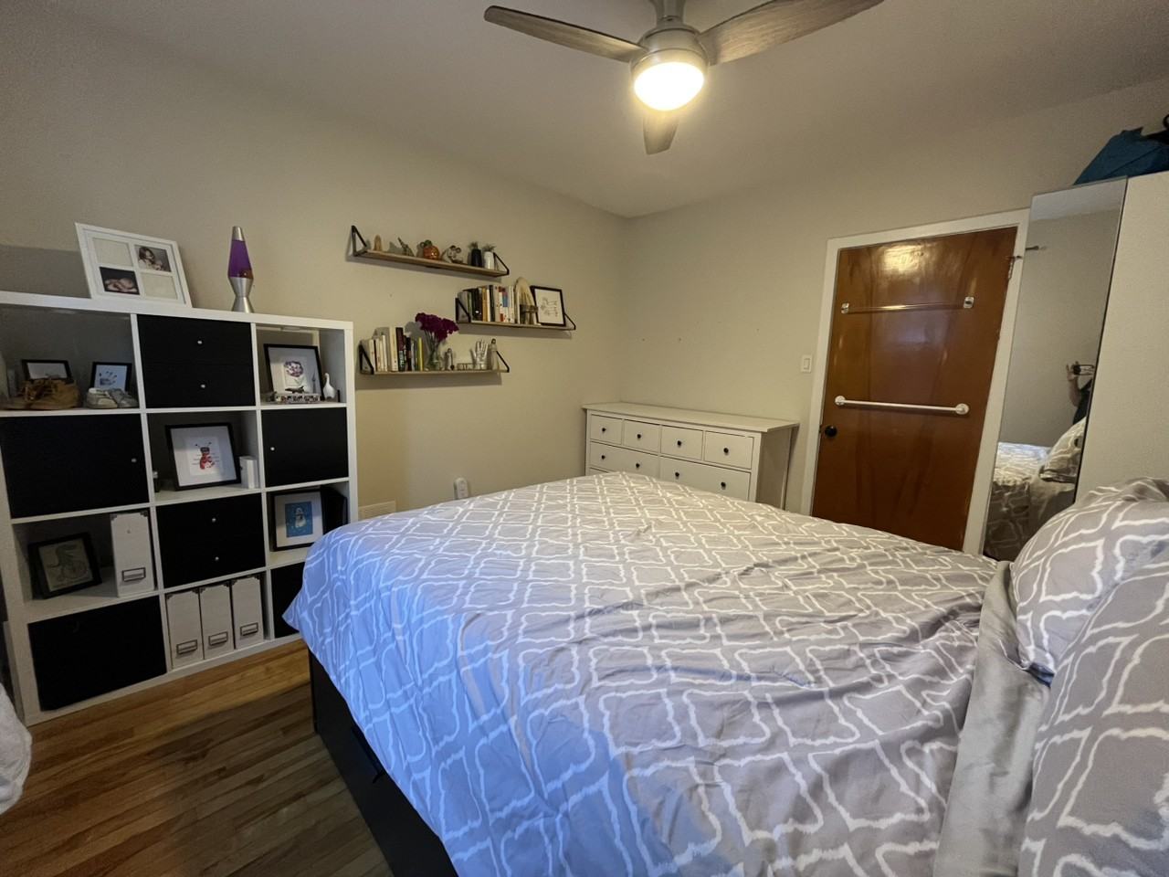 121 Glenora St - Photo 7 of 17