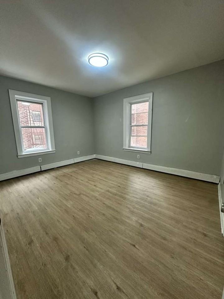 The Venetian - Photo 6 of 7