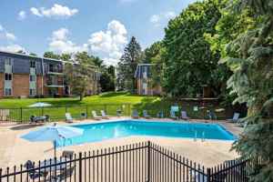 featured image of 10 Rambling Ln