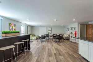 featured image of 10 Rambling Ln