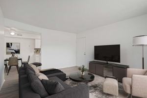 featured image of 10 Rambling Ln