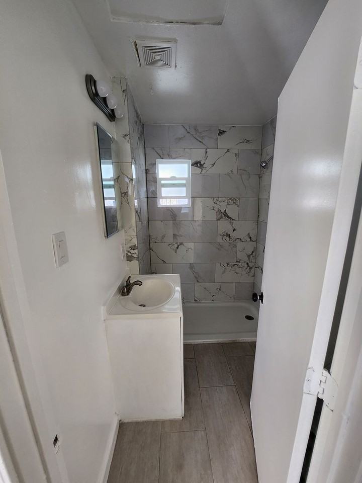 Inglewood Village - Photo 5 of 16