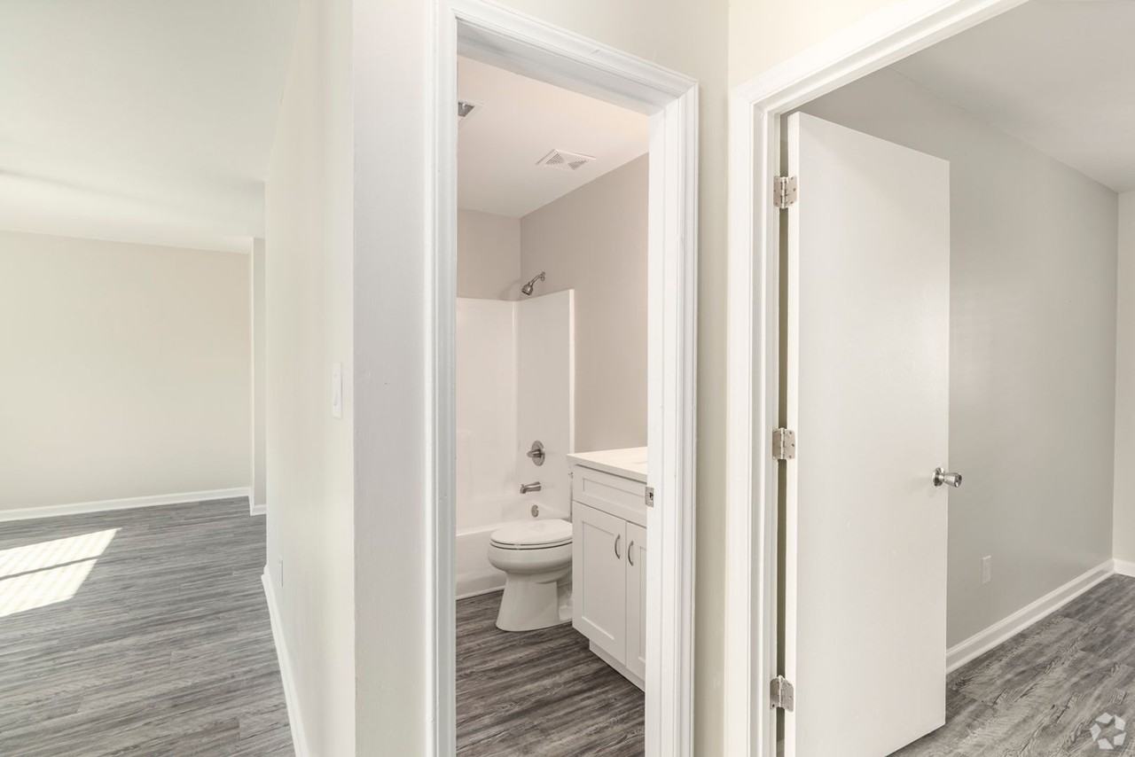 Gastonia Groves - Photo 2 of 31