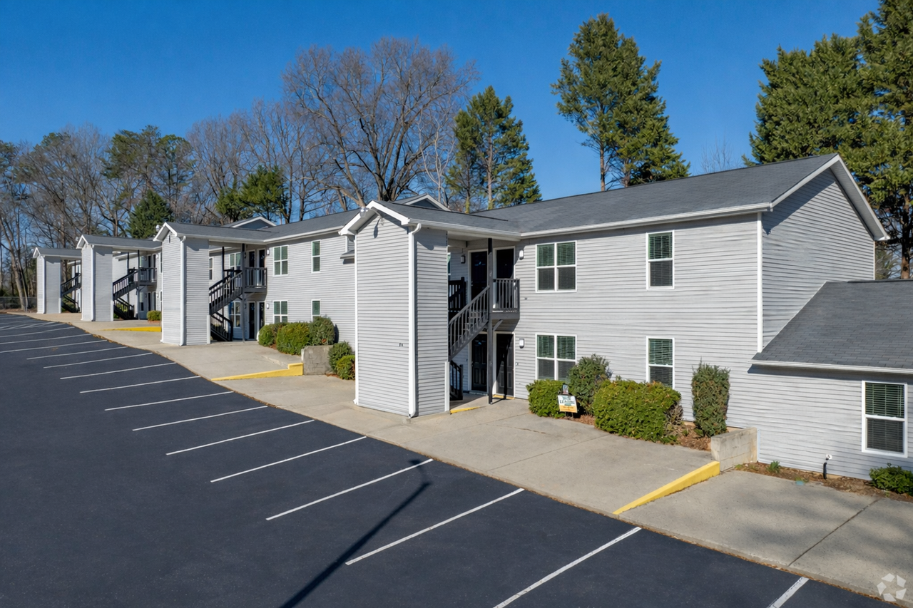 Gastonia Groves - Photo 7 of 31