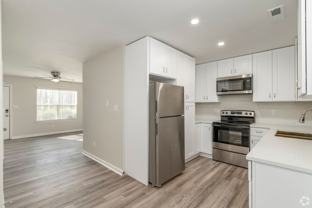 914 E Davis Ave Apt N #Apt N - Photo 1 of 1