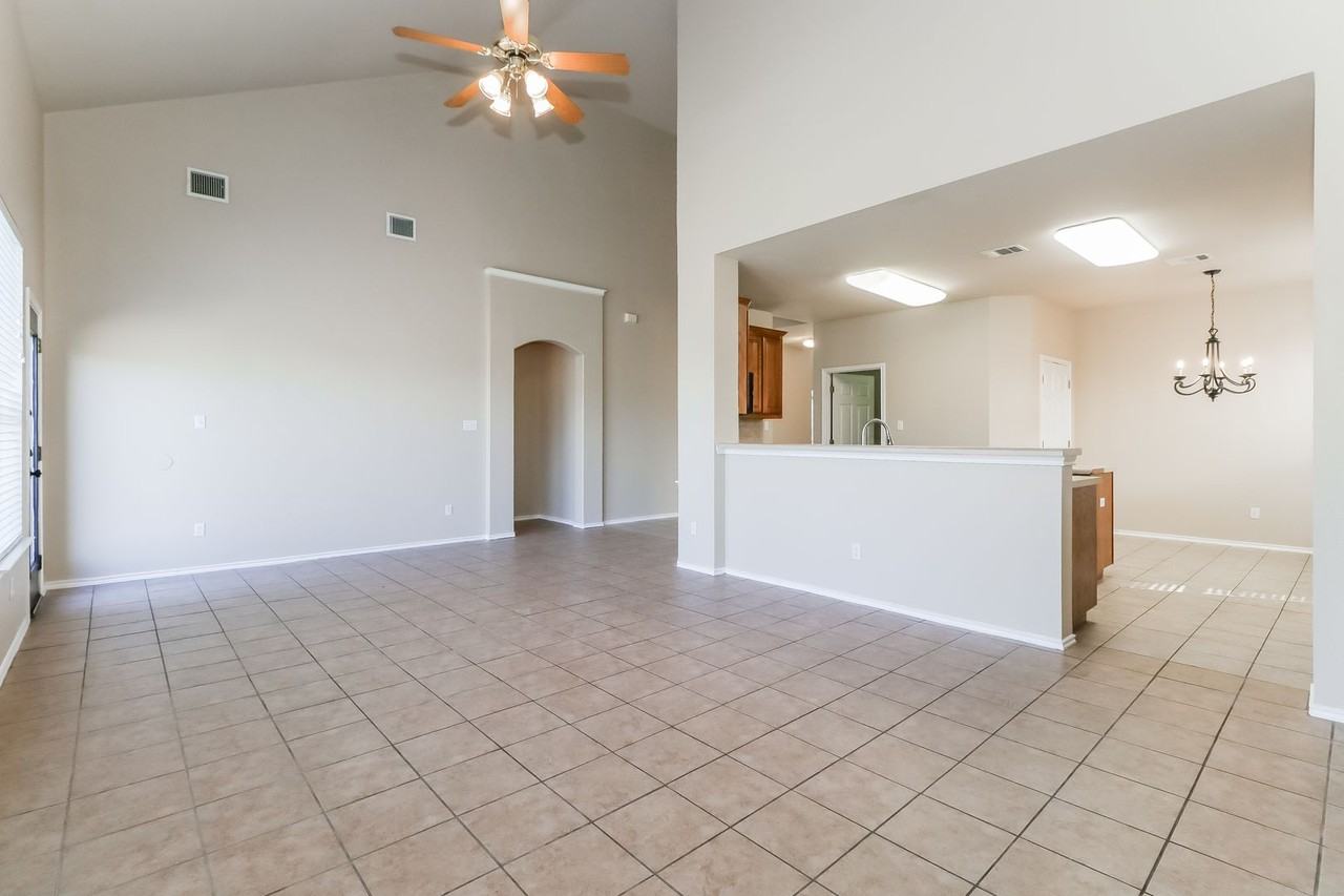 3816 Bandice Ln - Photo 3 of 18