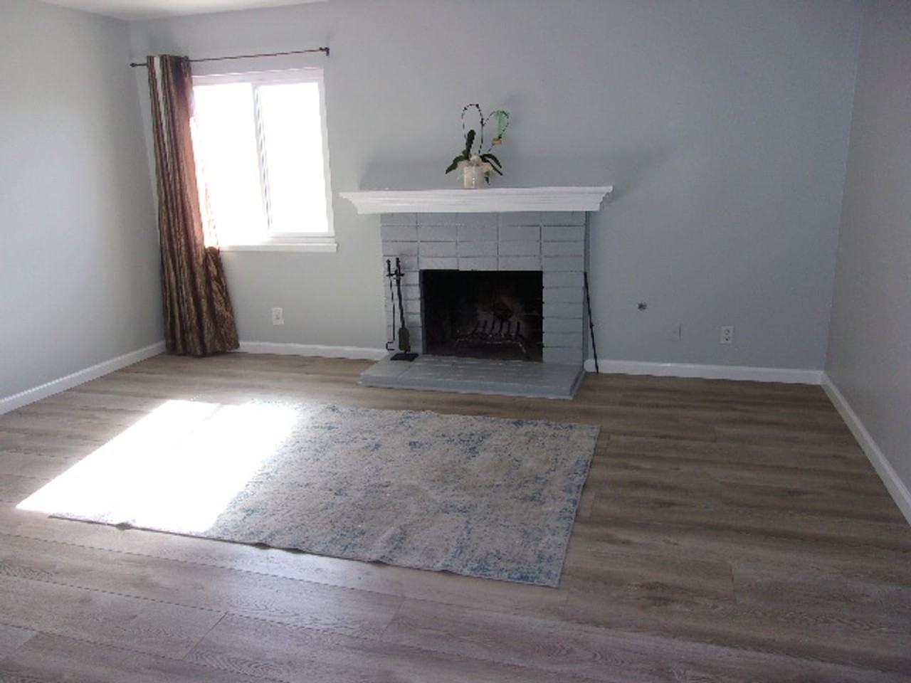 816 E North Ave - Photo 3 of 11