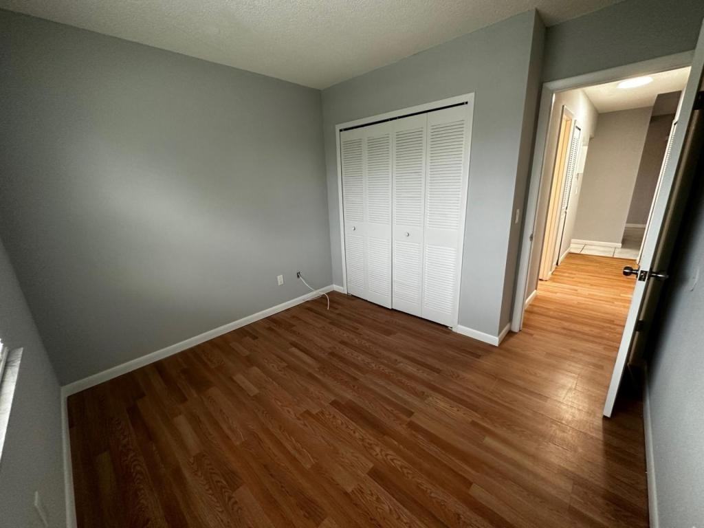 44 N Fairfax Ave - Photo 3 of 10