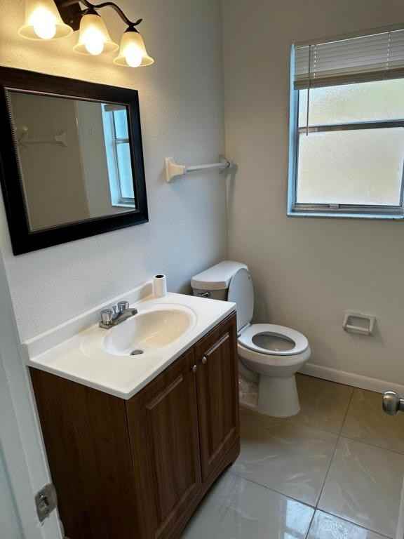 44 N Fairfax Ave - Photo 5 of 10