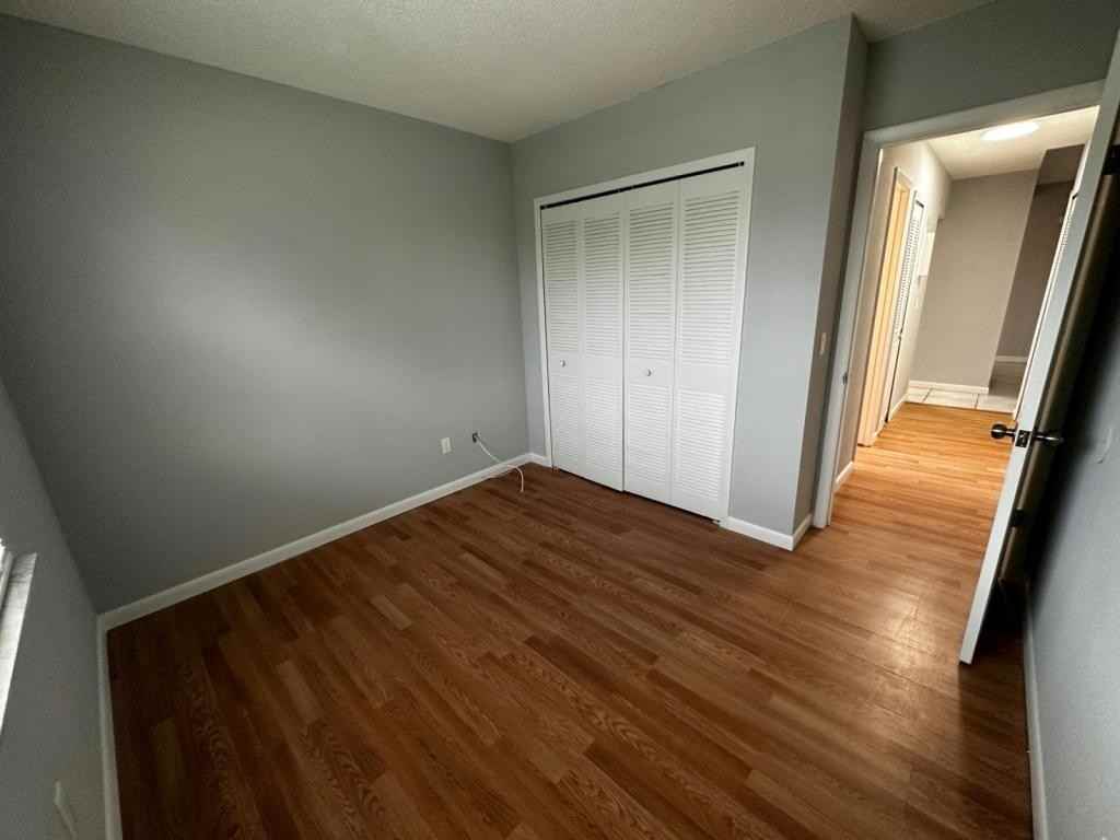 46 N Fairfax Ave - Photo 3 of 10
