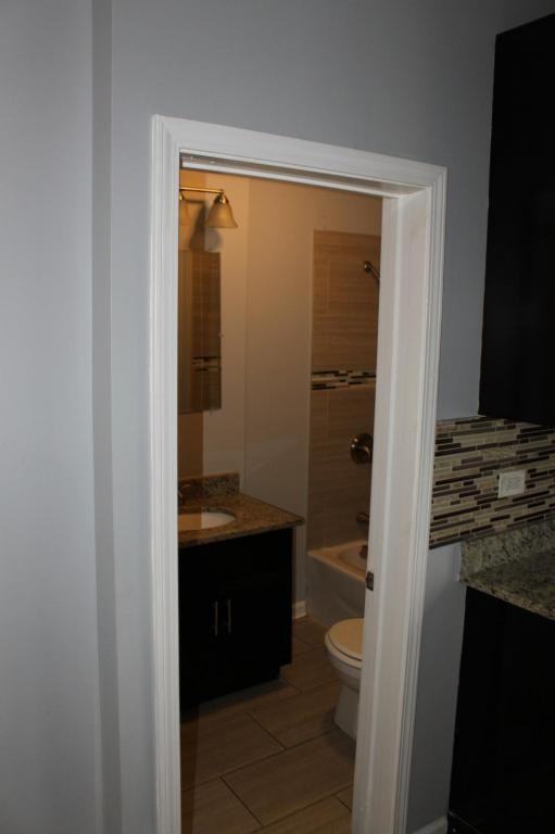 8756 S Exchange Ave - Photo 2 of 7