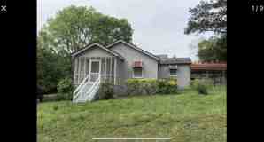 1400 N Clark St - Photo 1 of 1