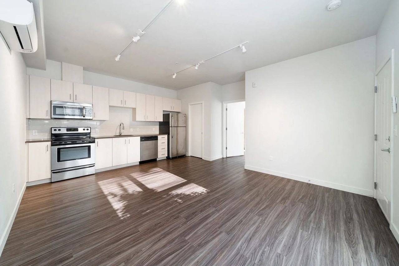 The Adrianna Apartments - Photo 3 of 24