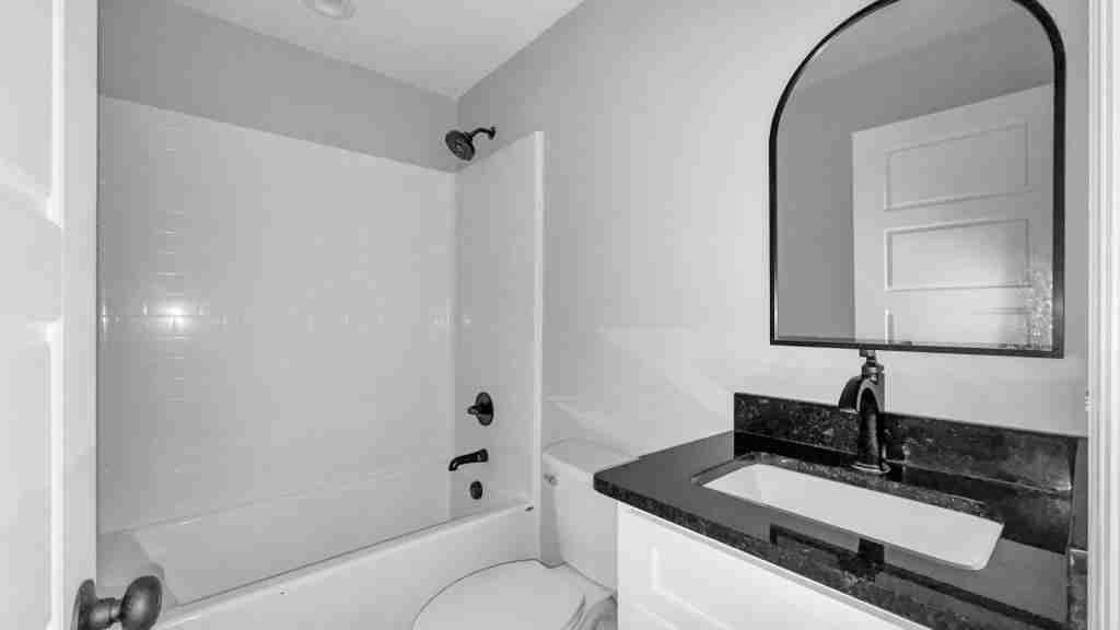 1716 N Troup St - Photo 5 of 23