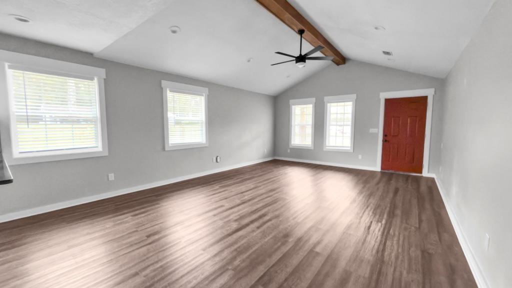 1716 N Troup St - Photo 4 of 23