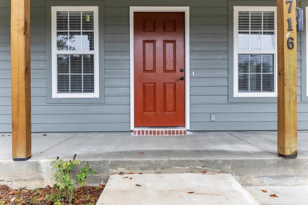 1716 N Troup St - Photo 3 of 23
