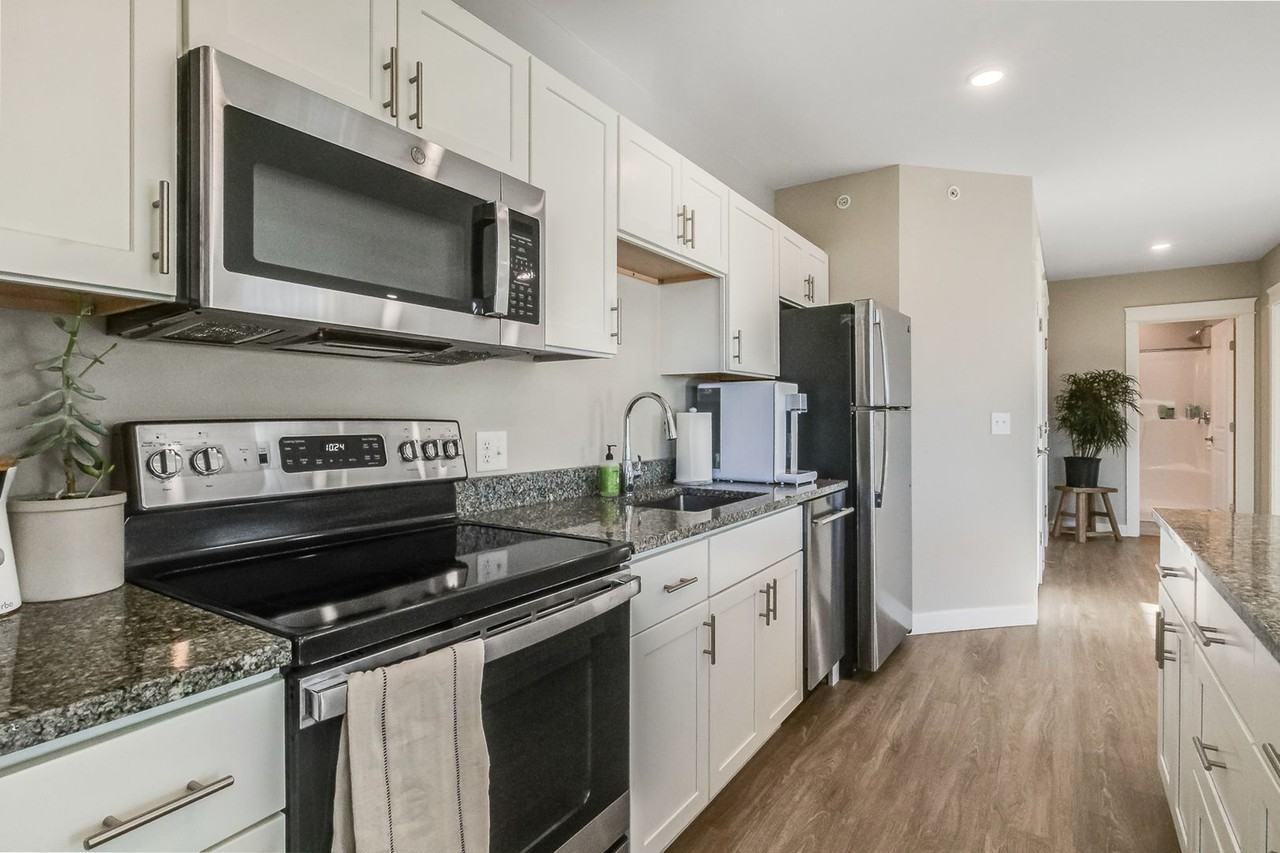 North Village Apartments - Photo 4 of 22