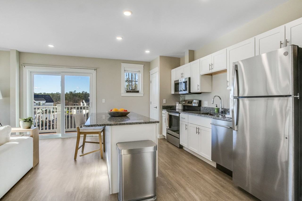 North Village Apartments - Photo 5 of 22