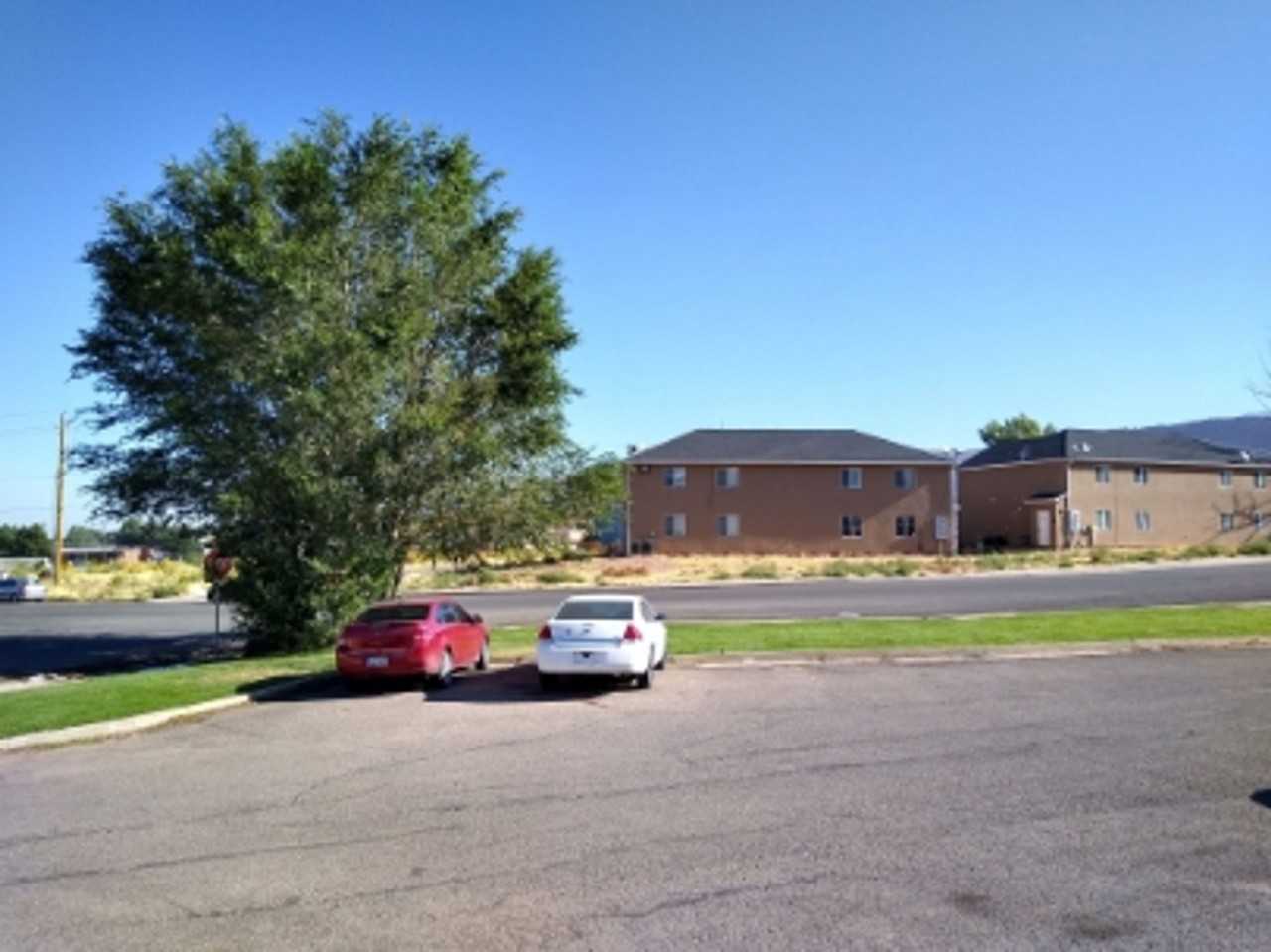 145 W 820 S - Photo 5 of 32