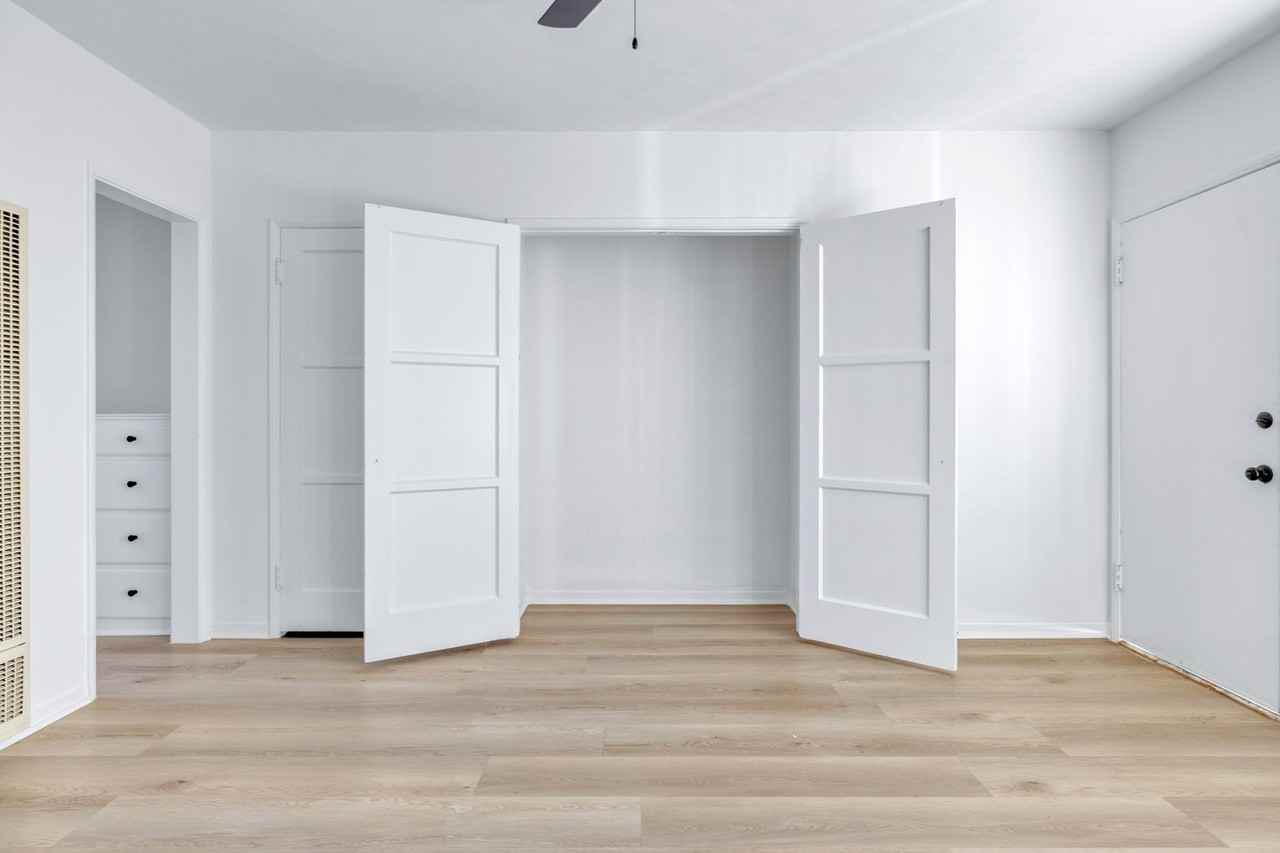 The Cadillac - Photo 7 of 12