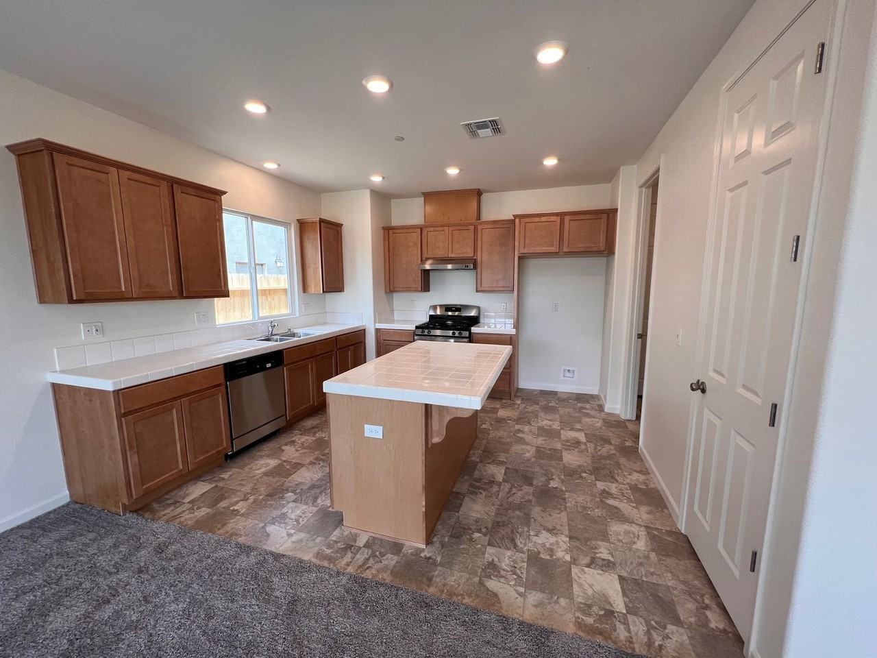 1436 Encantada Ave - Photo 3 of 5