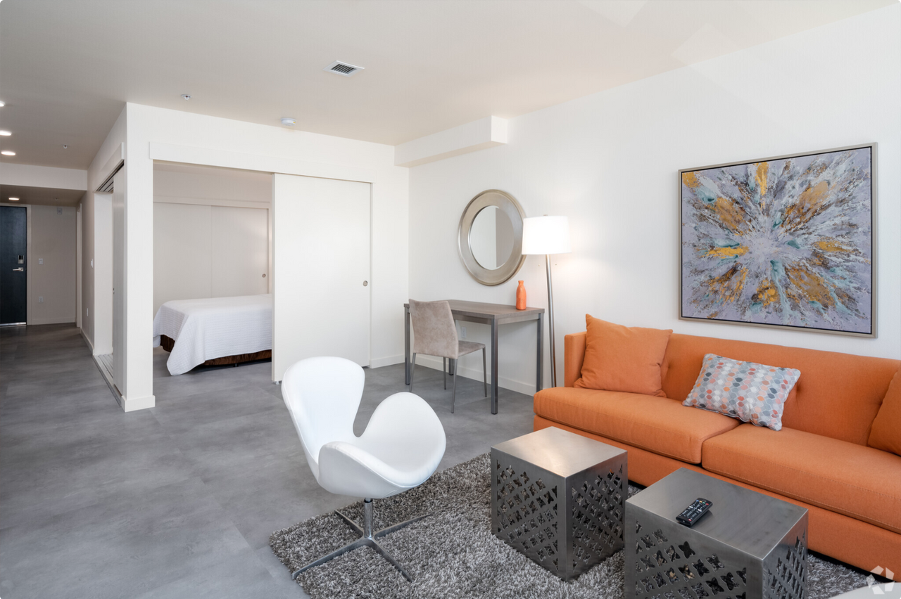 Bell View Apartments – Modern Living in North Capitol Hill - Photo 4 of 32