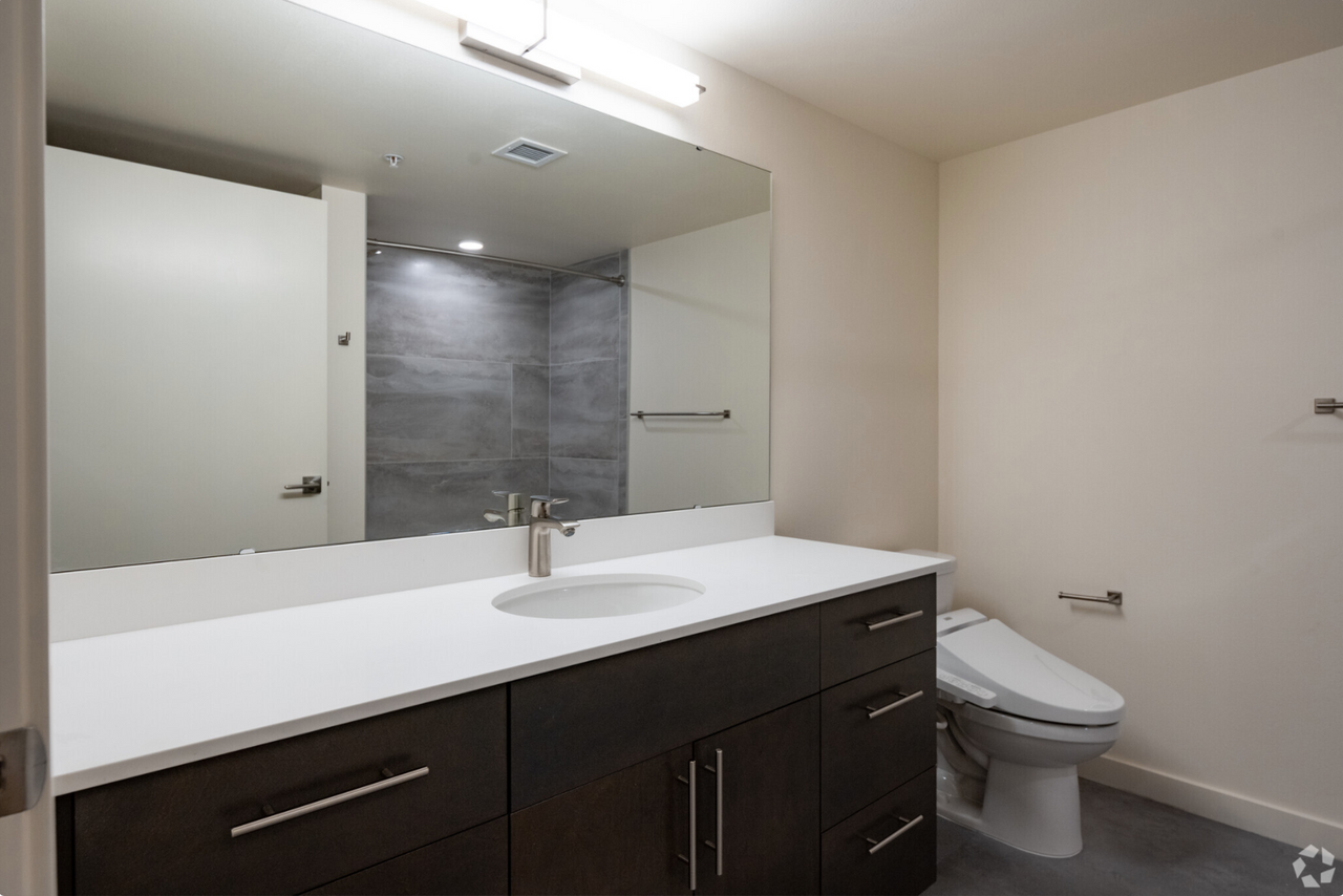 Bell View Apartments – Modern Living in North Capitol Hill - Photo 6 of 32