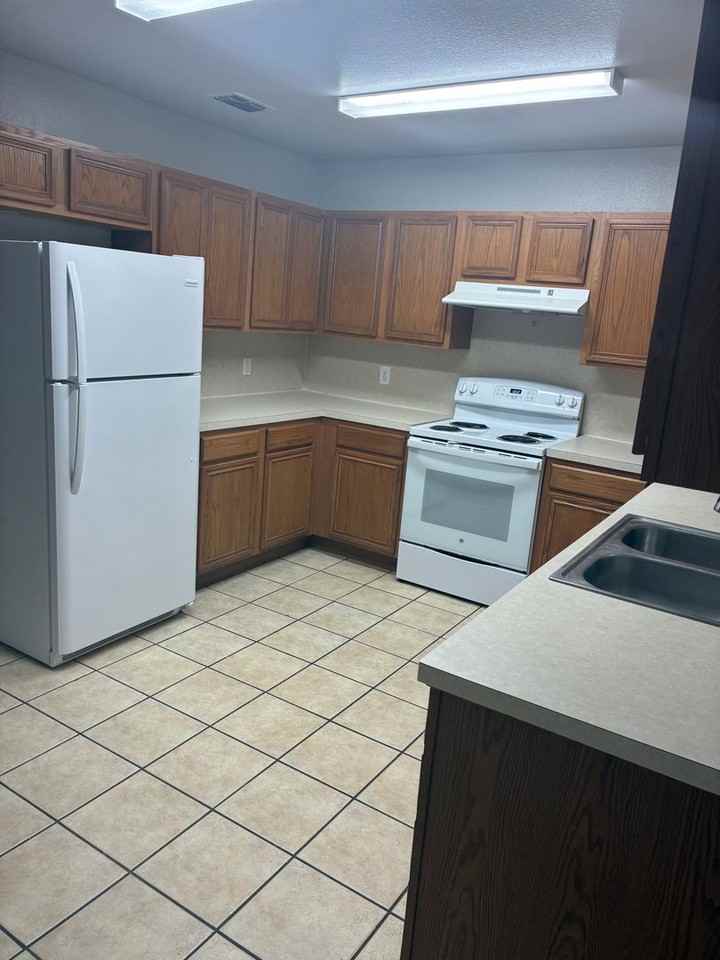 Dimora Village (DV Loc, LLC) - Photo 3 of 31