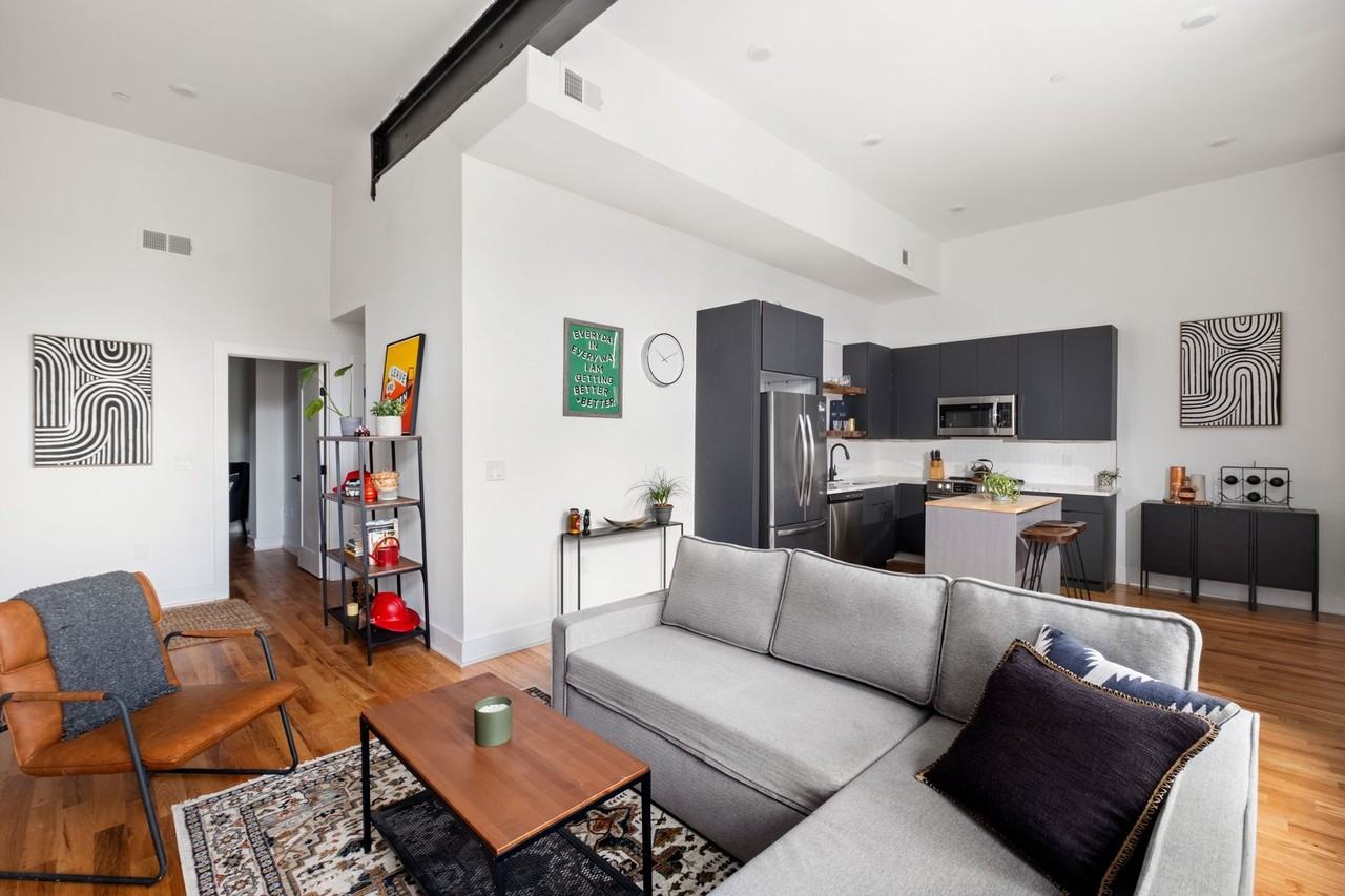 Firehouse - Photo 3 of 39