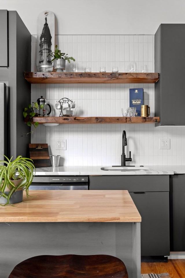 Firehouse - Photo 7 of 39