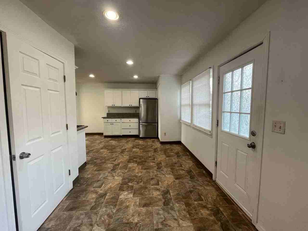 19950 Sw Blanton St - Photo 6 of 22