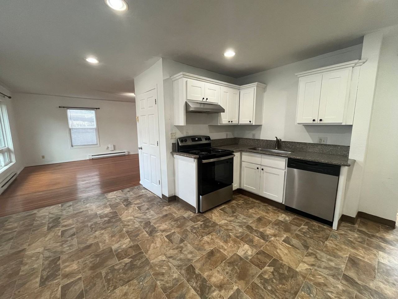 19950 Sw Blanton St - Photo 7 of 22