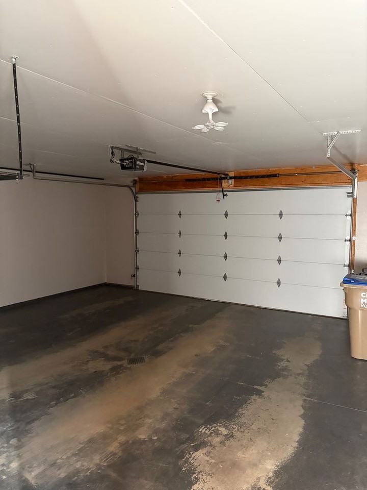 105 Mulberry Loop Ne - Photo 2 of 23