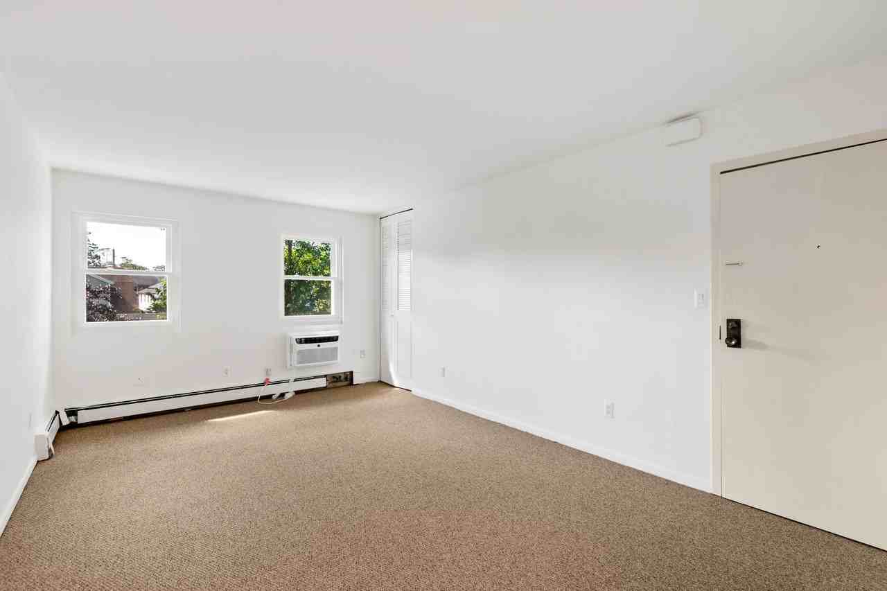 Doral Apartments - Photo 4 of 20